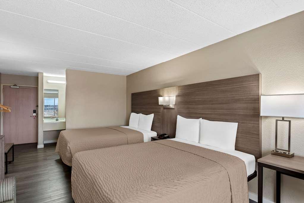 Econo Lodge Віллоубрук Номер фото