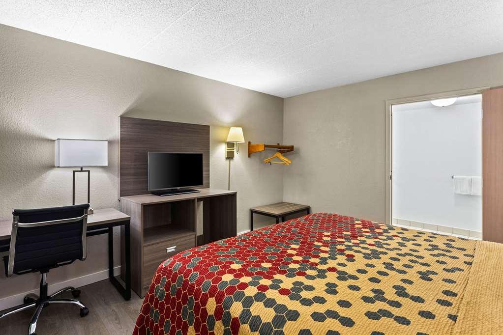 Econo Lodge Віллоубрук Номер фото