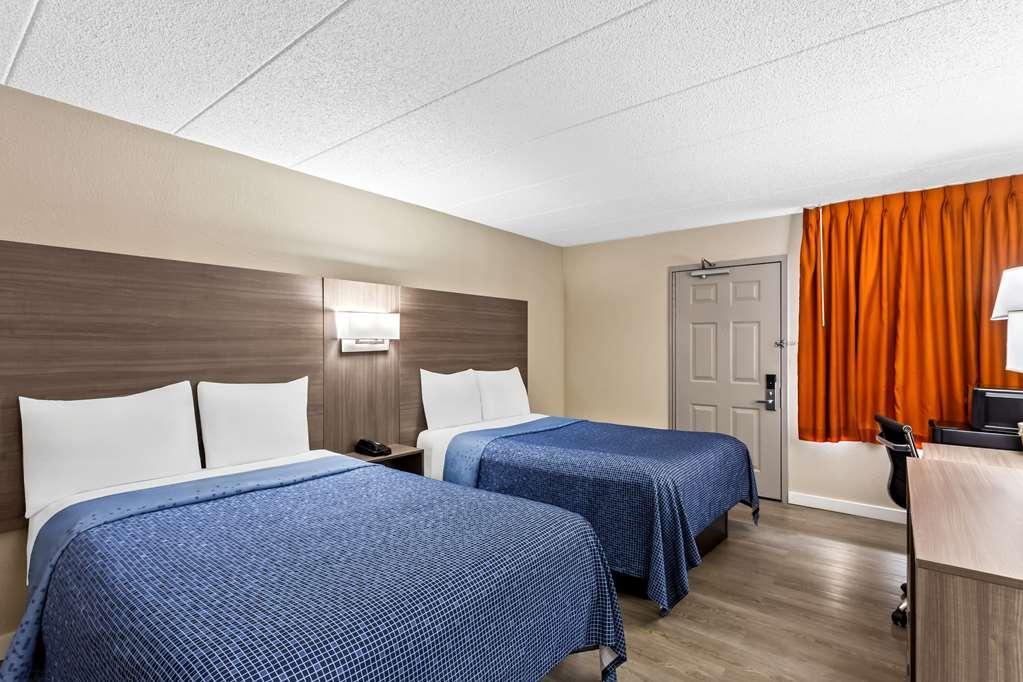 Econo Lodge Віллоубрук Номер фото